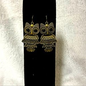 Claire’s owl earrings